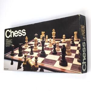 Vtg Pressman Chess Board Game 1983 Plastic Very Good Condition Brown White Pcs